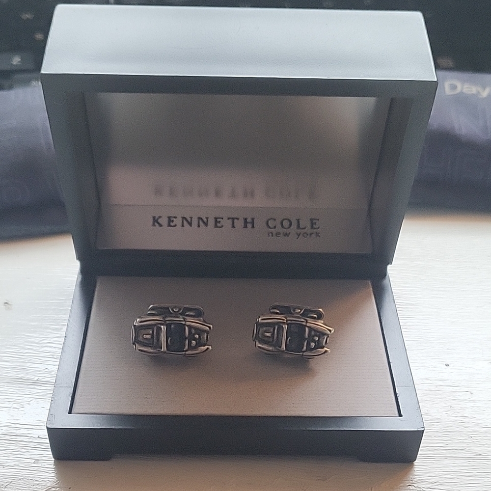 Kenneth Cole Silver Cuff Links Modern Elegance
